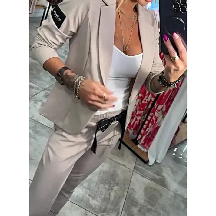 Oriane | Chic Two-Piece Blazer & Jogger Set